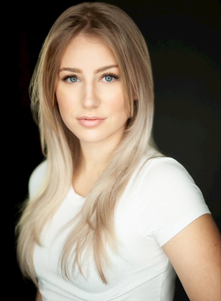 Danielle Dyrland Alumni